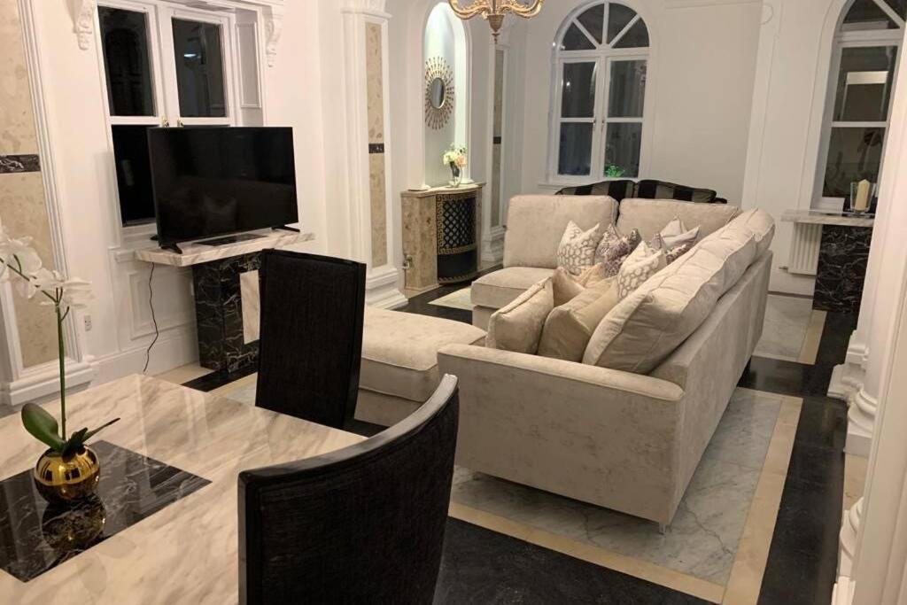 Old Park Villa تيلفورد المظهر الخارجي الصورة